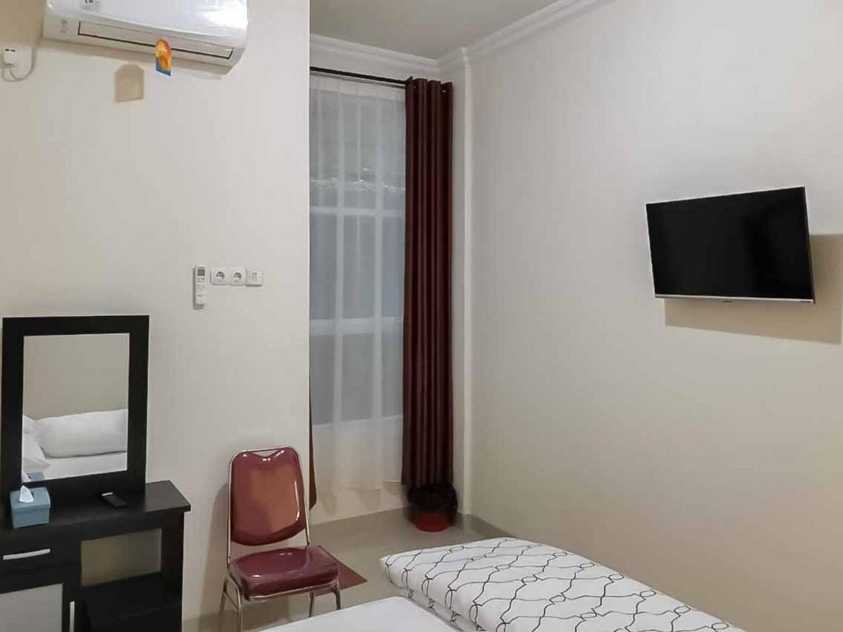 Wisma Talenta Mitra Reddoorz Джакарта Екстер'єр фото